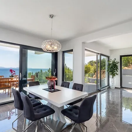 Ferienhaus Mit Privatpool Fur 6 Personen Ca 166 Qm In Prizba, Dalmatien Suddalmatien Prázdninový dům Prizba