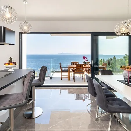 Ferienhaus Mit Privatpool Fur 6 Personen Ca 166 Qm In Prizba, Dalmatien Suddalmatien Prázdninový dům Prizba