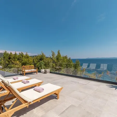 Ferienhaus Mit Privatpool Fur 6 Personen Ca 166 Qm In Prizba, Dalmatien Suddalmatien Prázdninový dům *