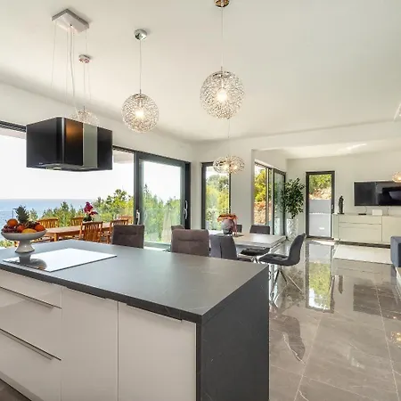Ferienhaus Mit Privatpool Fur 6 Personen Ca 166 Qm In Prizba, Dalmatien Suddalmatien * Prizba